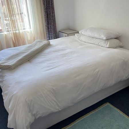 The Oasis Accommodation Людериц Экстерьер фото